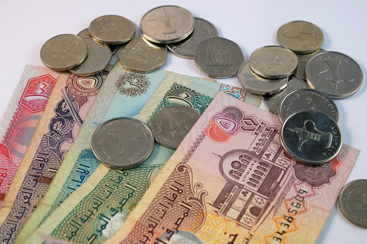 UAE money Arabic.jpg